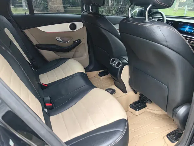 Mercedes-Benz EQC — Фото автомобиля 11