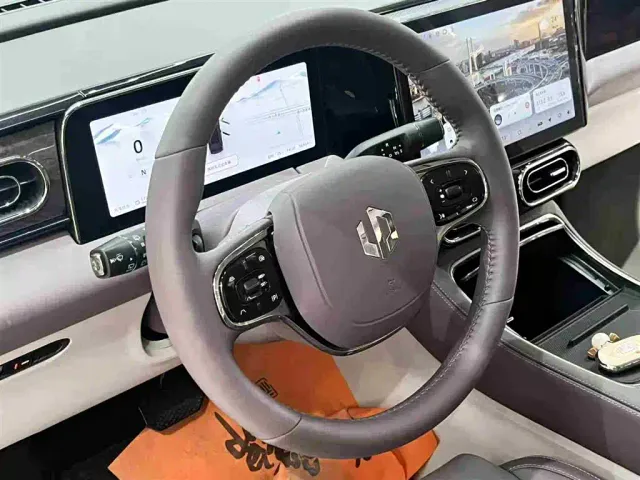 Leapmotor C11 — Фото автомобиля 20