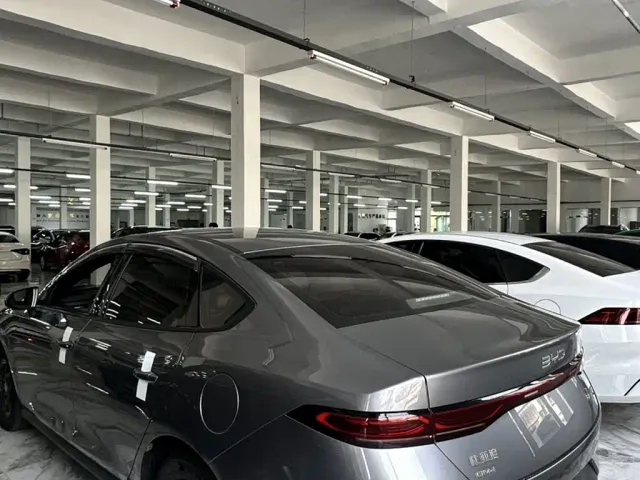 BYD Qin PLUS — Фото автомобиля 14