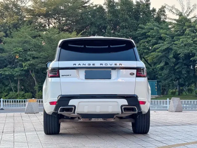 Land Rover Range Rover Sport — Фото автомобиля 5