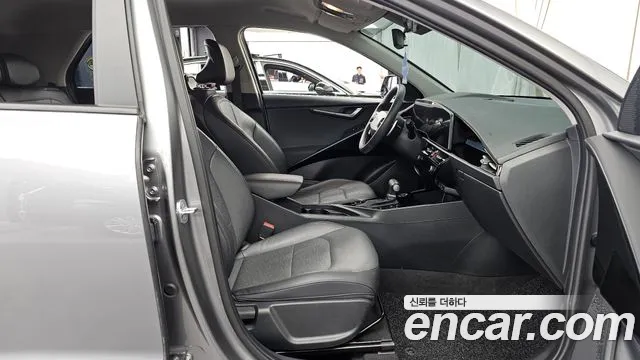 Kia Niro The All New Niro Prestige — Фото автомобиля 11