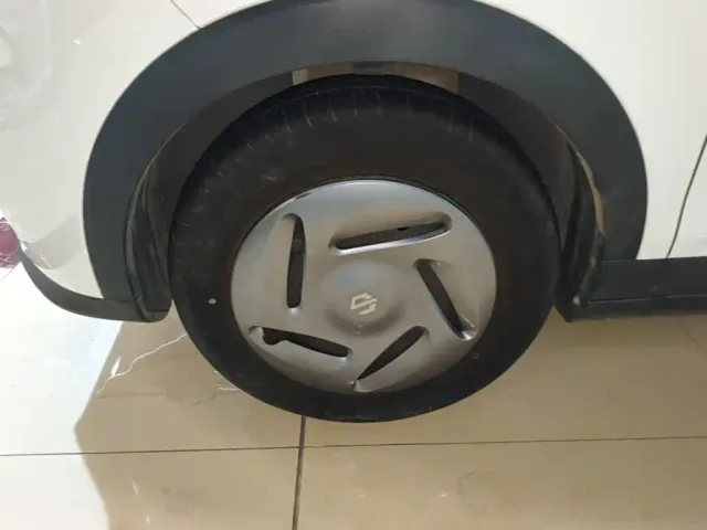 Leapmotor T03 — Фото автомобиля 22