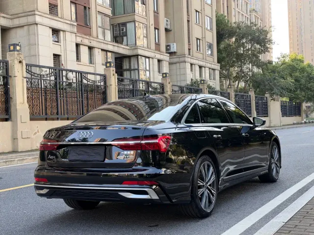 Audi A6L — Фото автомобиля 4