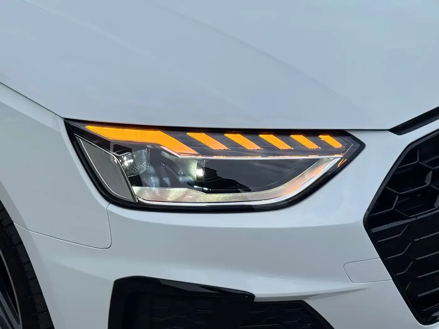 Audi Audi A4L 2024 40 TFSI Luxury Dynamic — Фото автомобиля 14
