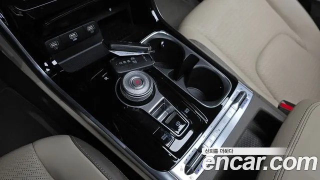 Kia Carnival 4th Gen — Фото автомобиля 12