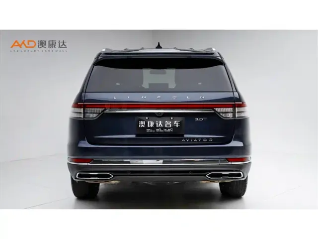 Lincoln Aviator — Фото автомобиля 4