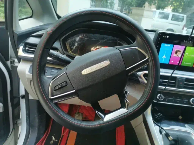 Maxus G50 — Фото автомобиля 6