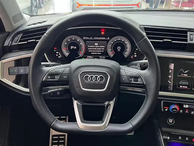 Audi Q3 — Фото автомобиля 9