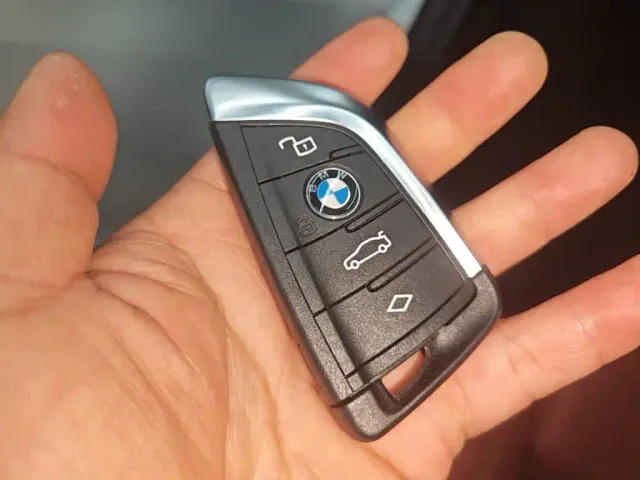 BMW 3 Series — Фото автомобиля 8