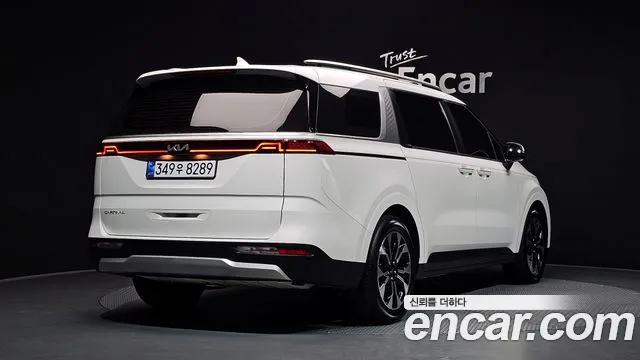 Kia Canival Carnival 4 поколение Дизель 9 мест Prestige — Фото автомобиля 2