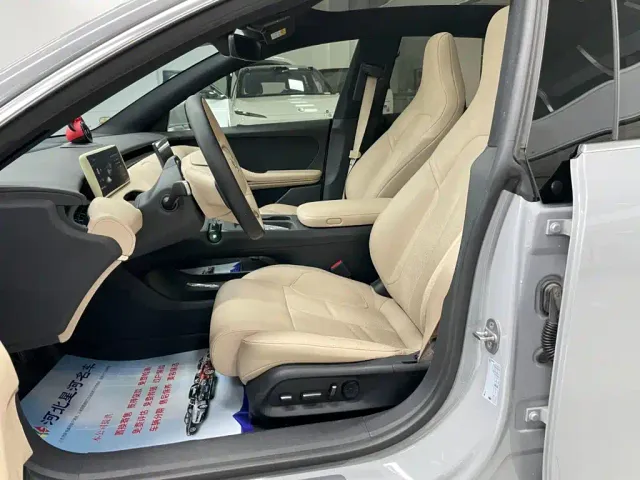 Nio ET5 Touring — Фото автомобиля 8