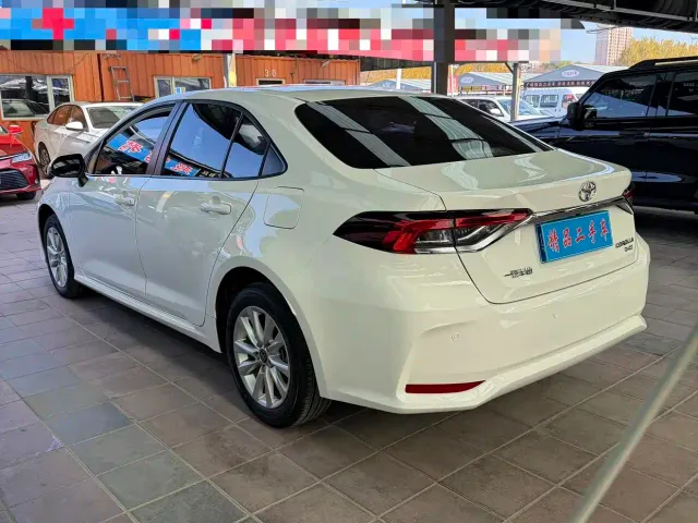 Toyota Corolla — Фото автомобиля 6