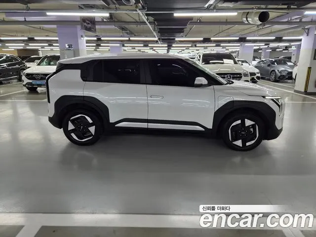 Kia EV3 — Фото автомобиля 3