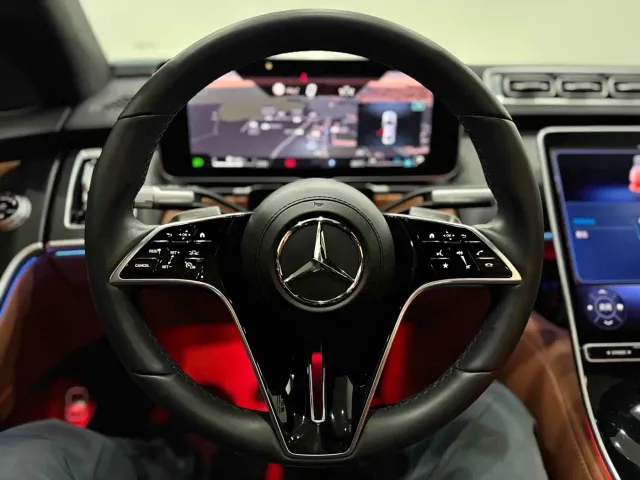 Mercedes-Benz S-Class — Фото автомобиля 12