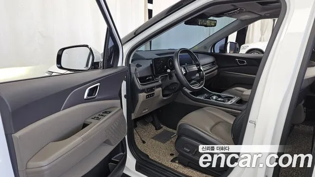 Kia Carnival Generation 4 — Фото автомобиля 15