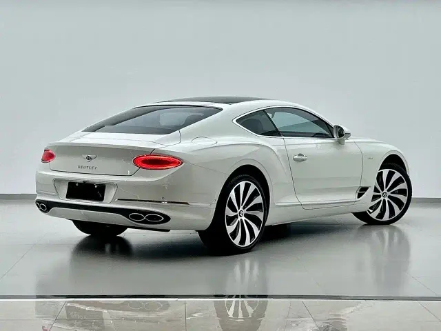 Bentley Continental — Фото автомобиля 3
