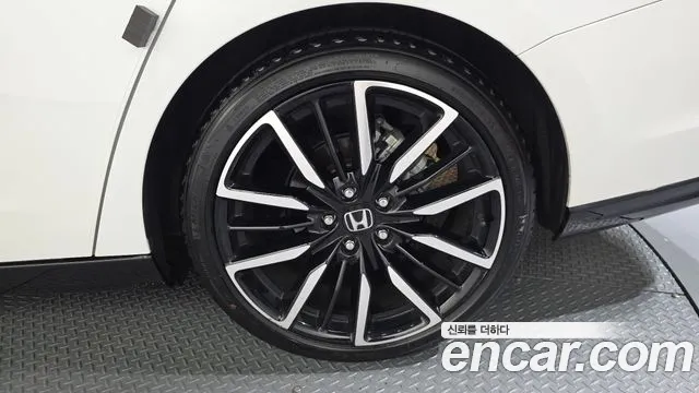 Honda Accord — Фото автомобиля 21