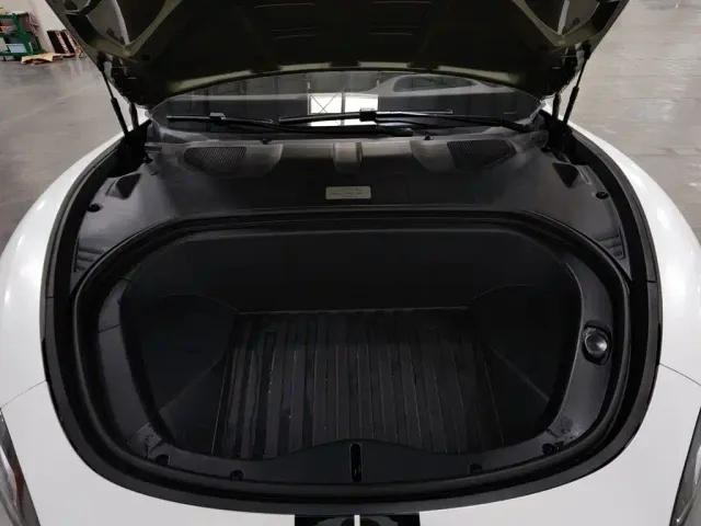 Xiaomi SU7 — Фото автомобиля 6