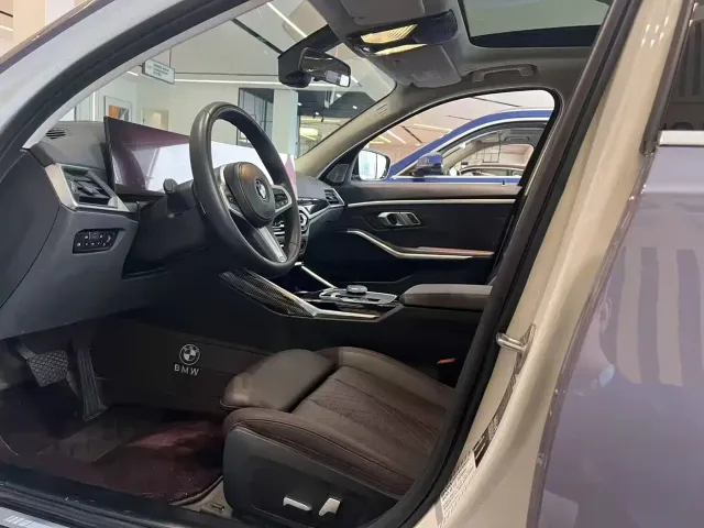 BMW 3 Series — Фото автомобиля 4
