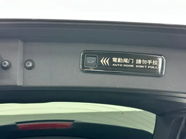 Toyota Crown Kluger — Фото автомобиля 28