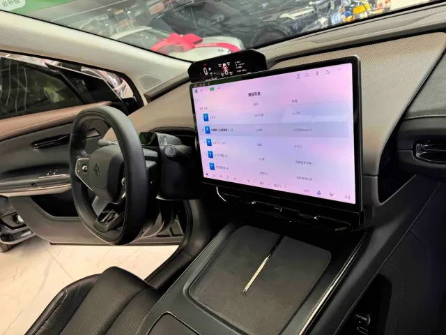 GAC Hyptec HT — Фото автомобиля 16