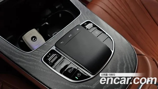 Mercedes-Benz CLS-Class — Фото автомобиля 23