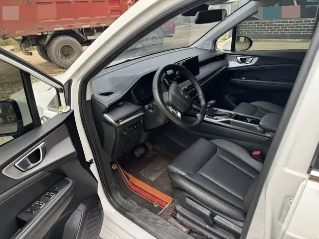 Wuling Motors Wuling Jiachen 2022 1.5T CVT Exclusive Flagship Model — Фото автомобиля 4