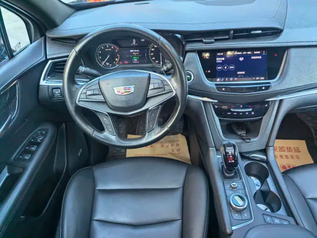 Cadillac XT5 — Фото автомобиля 21
