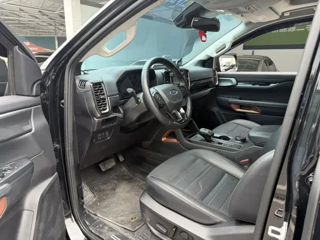 Ford Ranger — Фото автомобиля 3