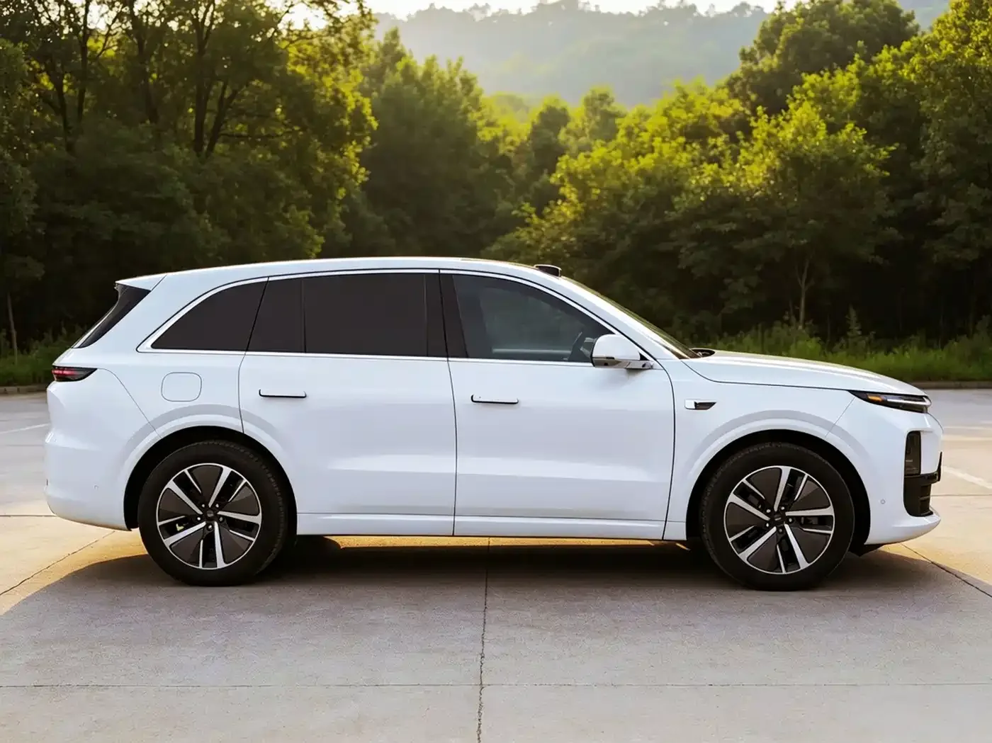 Li Auto Li Auto L6 2024 Pro — Фото автомобиля 7