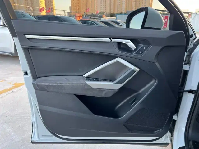 Audi Q3 — Фото автомобиля 7