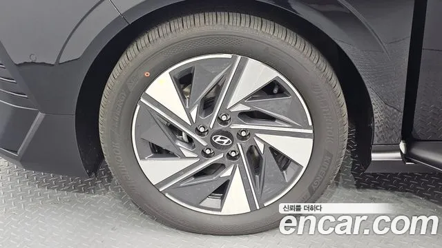 Hyundai Avante (CN8) — Фото автомобиля 5