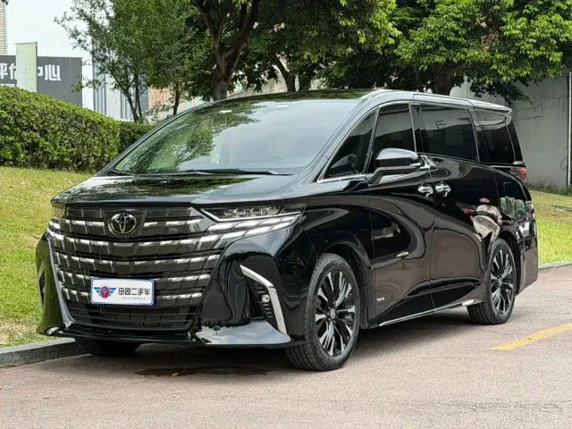 Фотография автомобиля — Toyota Alphard