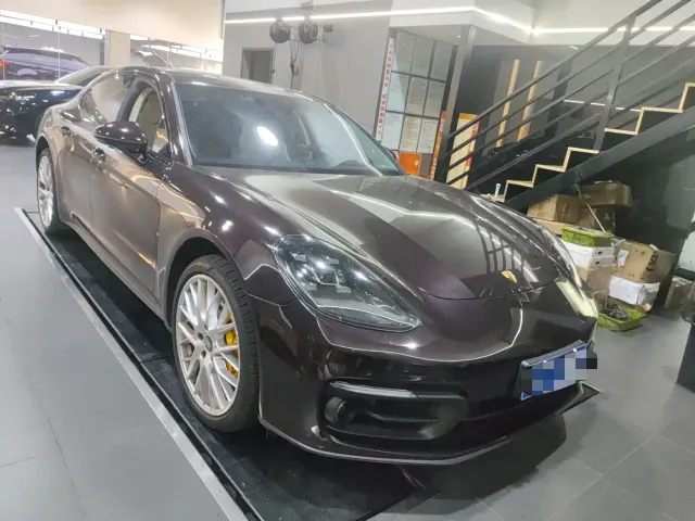 Porsche Panamera — Фото автомобиля 8