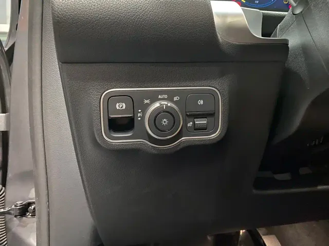 Mercedes-Benz GLB-Class — Фото автомобиля 5