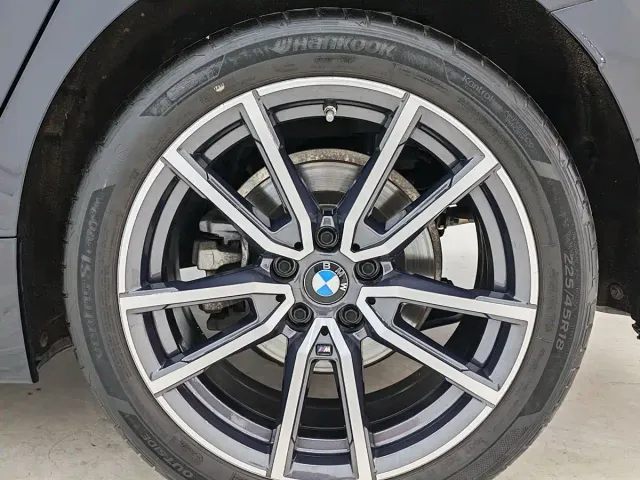 BMW 3 Series — Фото автомобиля 18