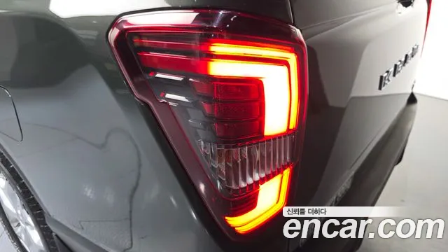 KG_Mobility_Ssangyong Rexton Новый Rexton Sport Khan Дизель 2.2 4WD — Фото автомобиля 23