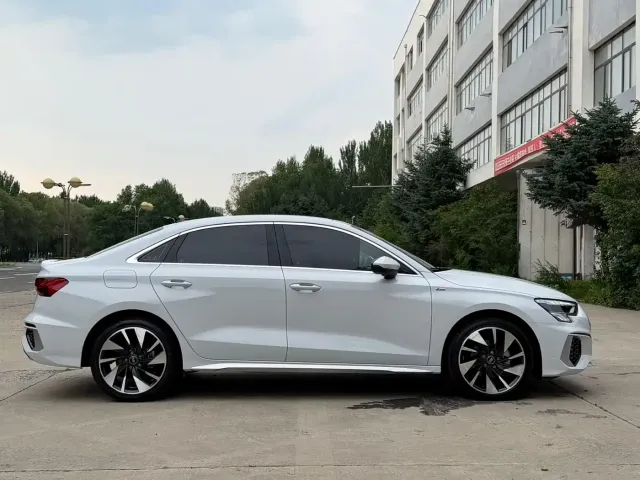 Audi A3 — Фото автомобиля 4