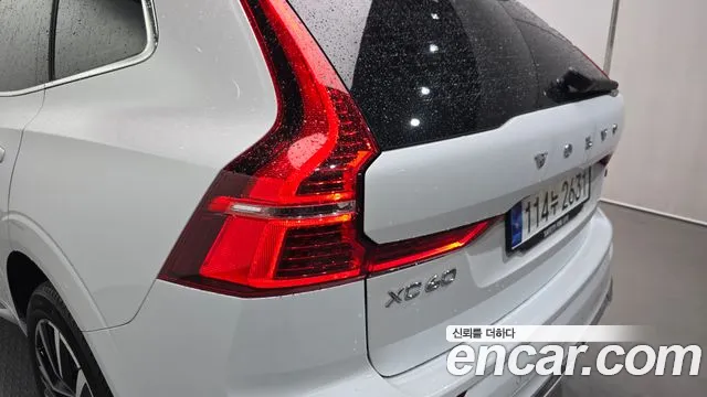 Вольво XC60 — Фото автомобиля 21