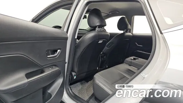 Hyundai Kona SX2 — Фото автомобиля 11