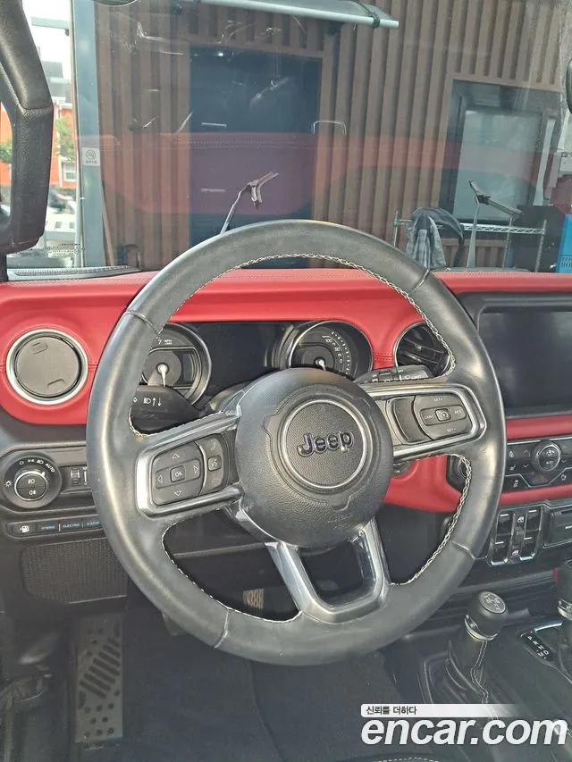 Jeep Wrangler JL — Фото автомобиля 5