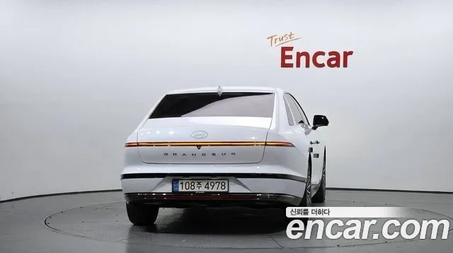 Hyundai Grandeur GN7 — Фото автомобиля 4