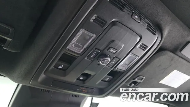 Cadillac Escalade 5th Gen — Фото автомобиля 23