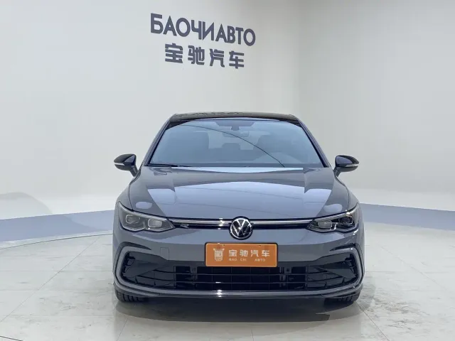 Volkswagen Golf — Фото автомобиля 17