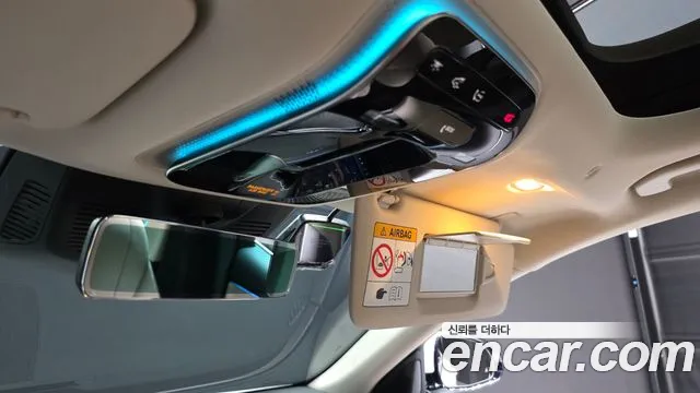 Mercedes-Benz E-Class — Фото автомобиля 18