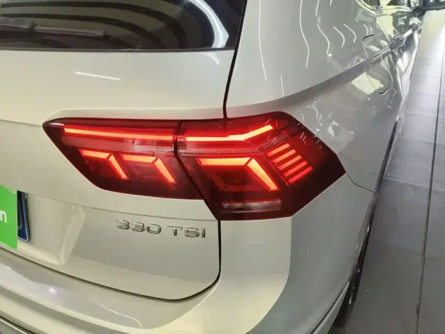 Volkswagen Tiguan L — Фото автомобиля 23