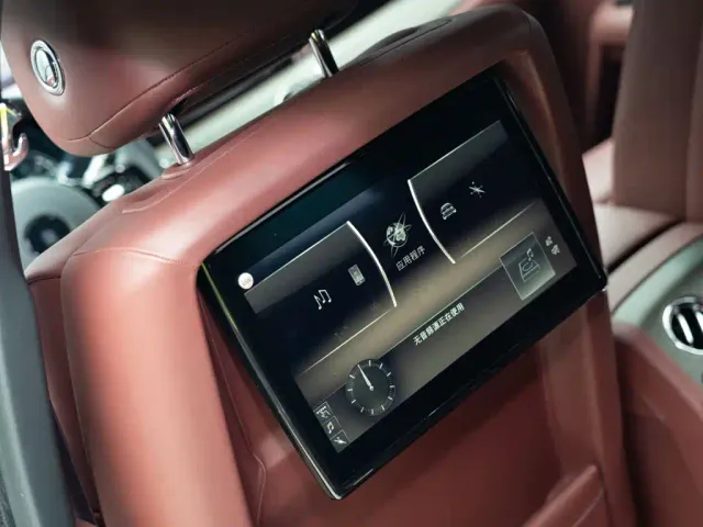 Rolls-Royce Ghost — Фото автомобиля 16
