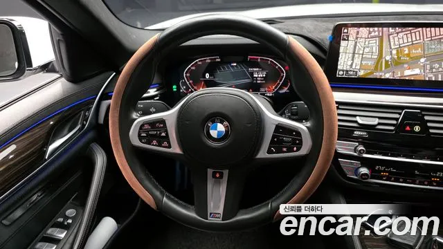 BMW 5-Series — Фото автомобиля 13