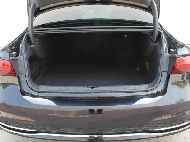 Audi A7L — Фото автомобиля 17