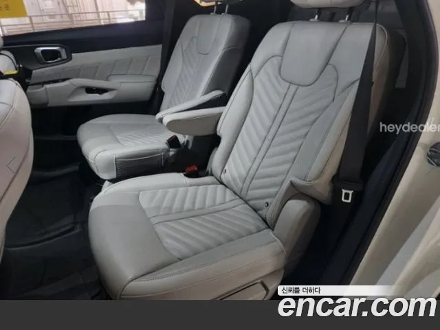 Kia Sorento — Фото автомобиля 3